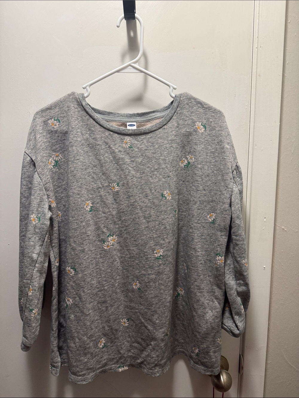 Women’s Gray Floral Long-Sleeve Top - Soft Everyday Shirt(11)